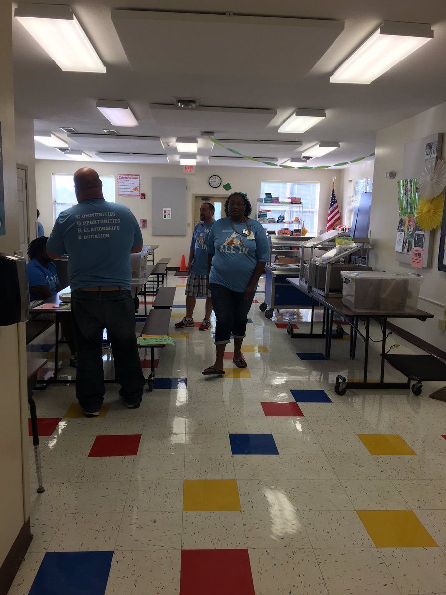 TWoodsDRE_P's tweet photo. More from the day!! I’m excited to be their leader!! #ALLIN #COREROCKS #CPSBEST https://t.co/el21RMPRwq