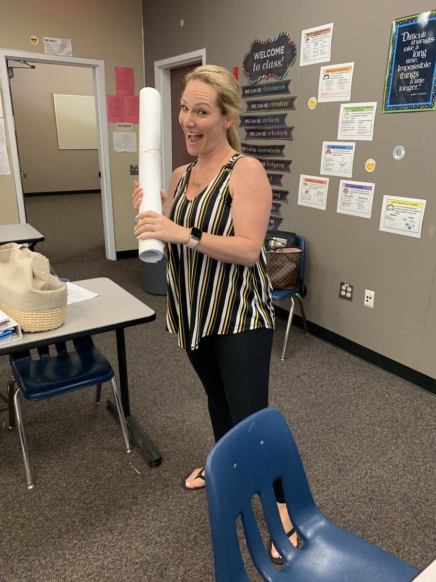 dsteller1's tweet photo. Wonderful watching so many make charts at GLAD Make it Take! Even better walking out with finished posters! @ELD_CV @CajonValleyUSD https://t.co/uZhrWo7t0g