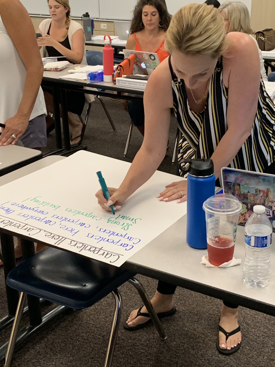 dsteller1's tweet photo. Wonderful watching so many make charts at GLAD Make it Take! Even better walking out with finished posters! @ELD_CV @CajonValleyUSD https://t.co/uZhrWo7t0g