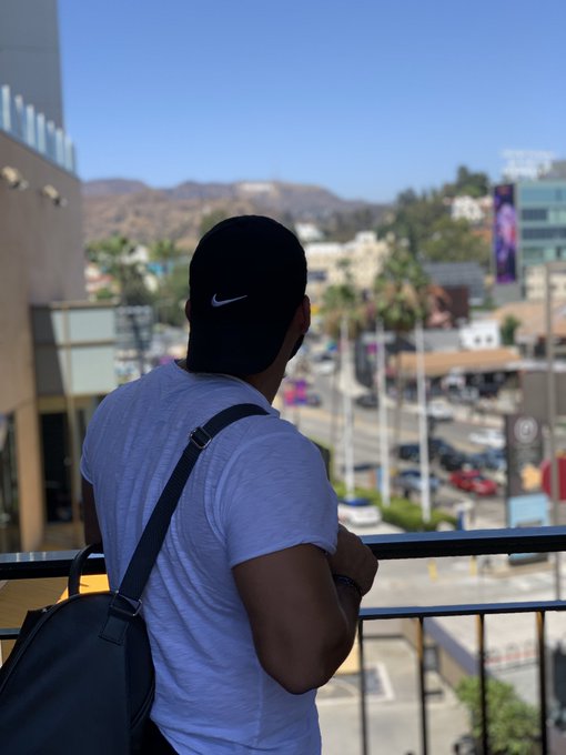 Made it to Hollywood 😍❤️ https://t.co/97JJduDkfJ