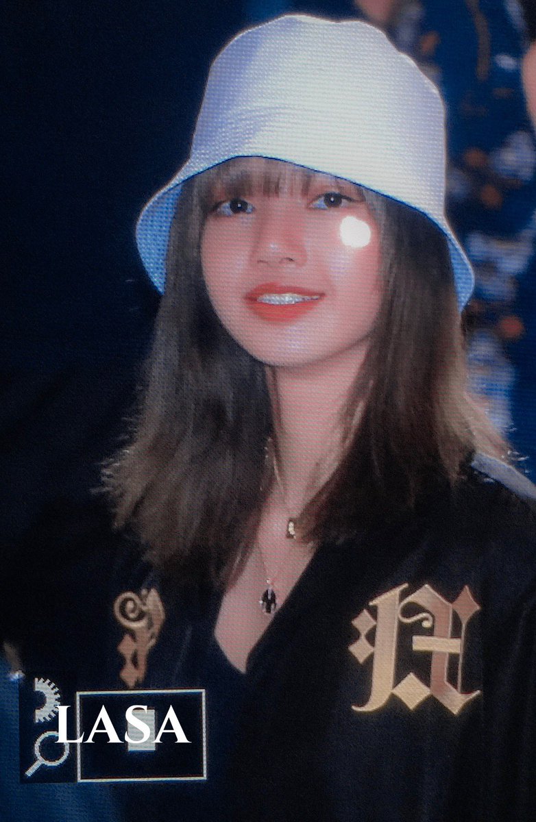 LASAforLISA's tweet photo. #블랙핑크 #BLACKPINK 
#리사 #LISA #リサ

190816 GMP https://t.co/s6FiRXEu16