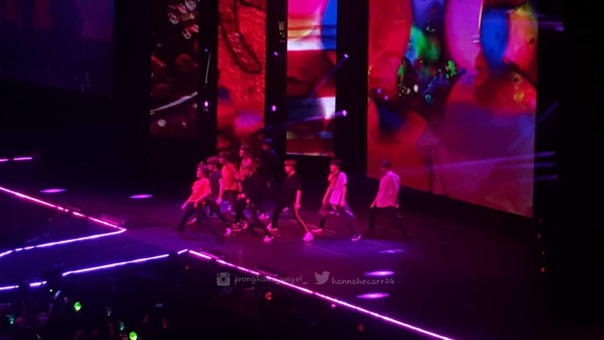 HannahECarr24's tweet photo. ✌NCT 127 ~ KCON NY 18✌
🕺🏻6/24/2018🕺🏻
(Missed adding all of day 2 for 2018)
@NCTsmtown_127 @NCTsmtown
#NCTで妄想 #nct #nct127 #kcon #kconny #KPOP #kconny18 #kcon18 https://t.co/qT2fbuVgMe
