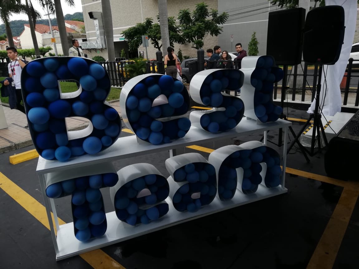 sal_tp's tweet photo. Celebrating continue TP san sal @dlc_att @MelvinChavarr09 @kharris_ATT @Hylandr_ATT https://t.co/cc8WlD5EUQ