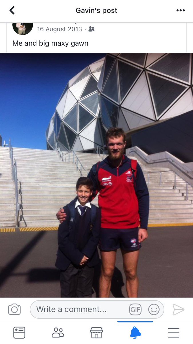 gkalisperis's tweet photo. 6 years ago today I met your hero @GregBrisbane, now we’re both ruckman 😂😉 @gawndog37 https://t.co/U9AXw7muTH