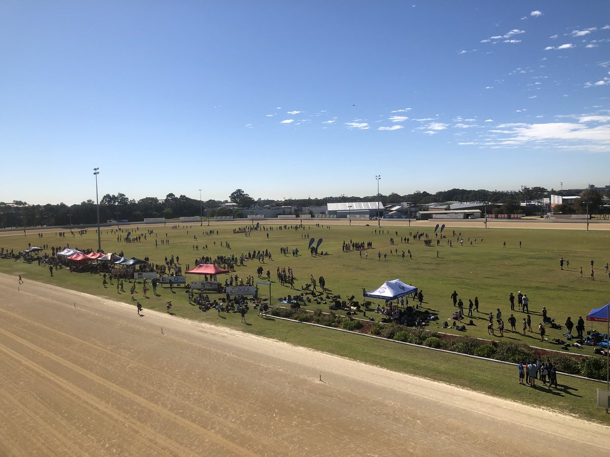 Ricky_Hetho13's tweet photo. Games underway at 2019 Newcastle #PSGD. Record number of 113 teams competing in the event. #playtouch #stepslidetry https://t.co/Quu4PtZ8Vz