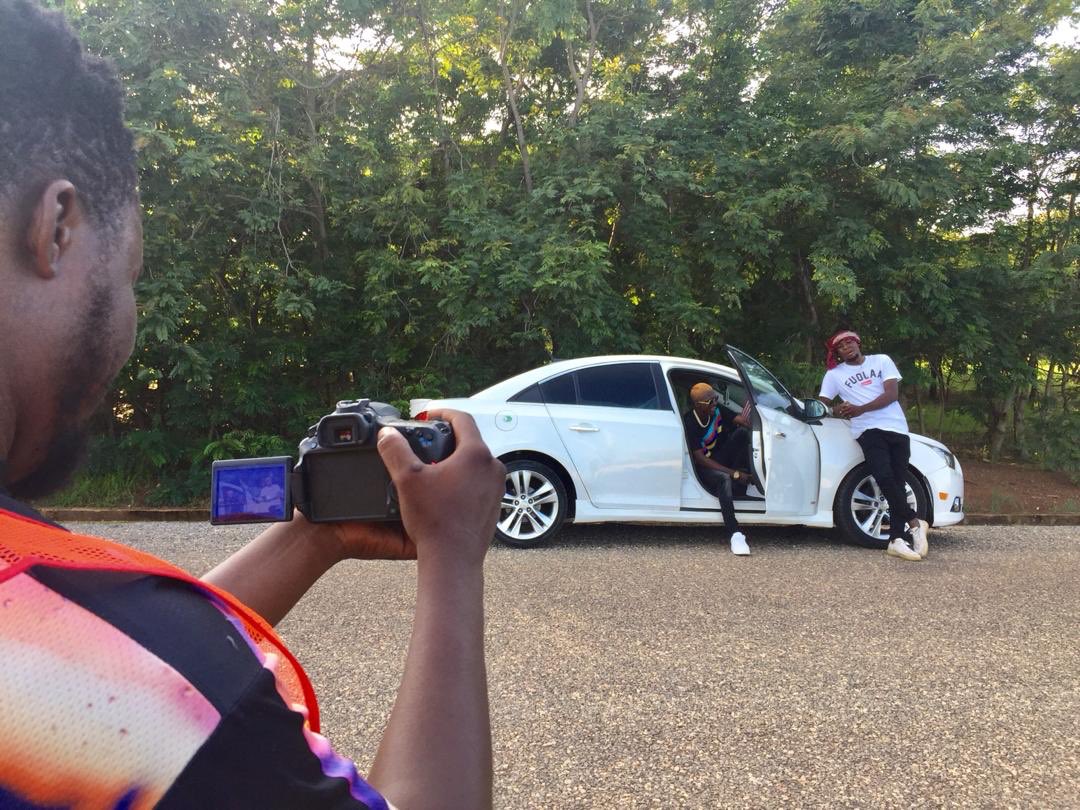 WizMaleekGh's tweet photo. Video Shoot for one of my songs from the #BlessingsEp #BLESSINGS #VideoShoot #BehindTheScenes 🎬🎬🎬 @IamRilkhalifa https://t.co/exZAUZcKep