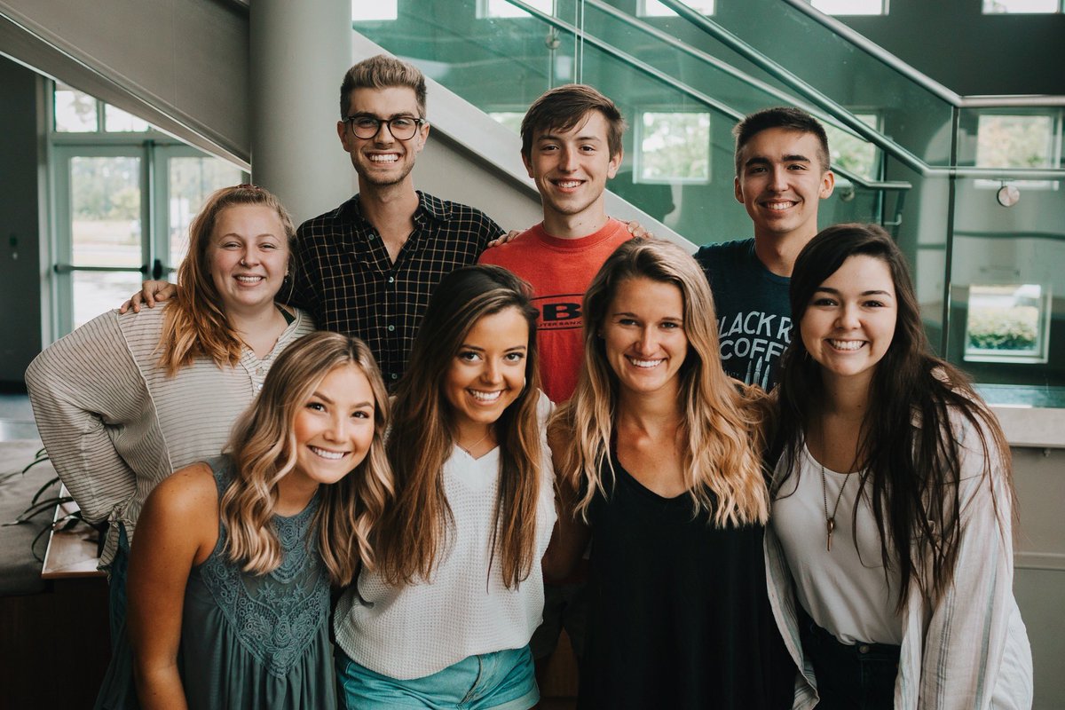 Overflow tweet media