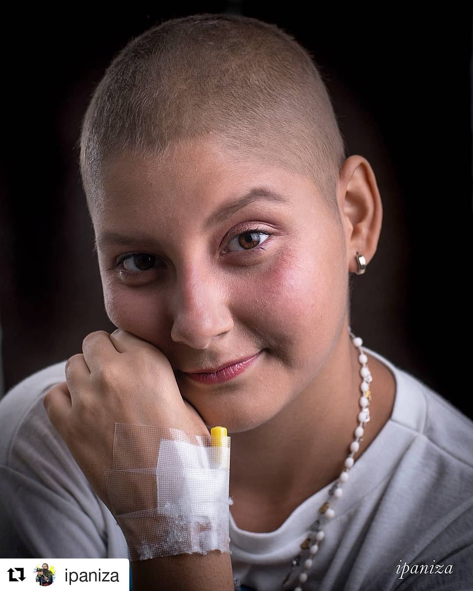 #ServicioPúblico URGENTE para Gisela Rojas necesitamos donantes de Sangre, preferiblemente B+. Se suspendió la operación porque tiene la hemoglobina baja. Quienes deseen donar diríganse al Banco de Sangre de la Clínica Atias. #LuchaContraElCancer <a href="/DonanteSangreVE/">Donantes de Sangre</a>