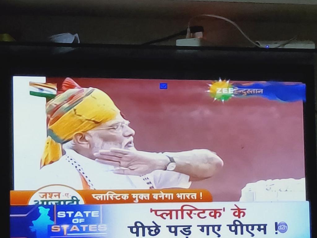 SanwarMorra's tweet photo. @AmitShah जी @narendramodi जी प्लास्टिक  के पीछे मत पड़ो  प्लास्टिक के बिना कुछ भी सामान पैक नहीं कर सकते हैं @aajtak @ZeeNewsHindi @zeehindusthan
#kirana 
#Dairyproducts
#fooditems
#kapade 
@sunilsharma7842 https://t.co/wVtvmthX1Z