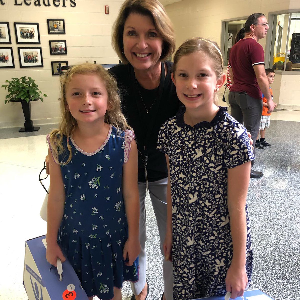 heidibrownhomes's tweet photo. We are ready for another great year! Midway 25th Anniversary #midwaymustangs #lexington1 https://t.co/Kl8TeoLNyp