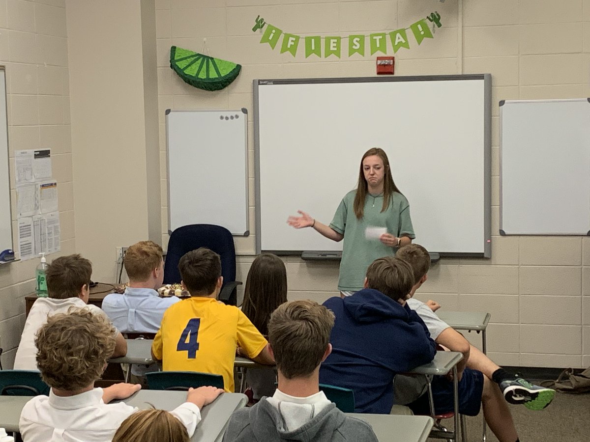 PACSXC's tweet photo. So THANKFUL to have PACS Alumni Abby Davis come out today and share the pillars of being a great teammate. This kid is going to do some BIG things. Love her heart for others. #radicalhumility #HOFteammate https://t.co/s5YK9uPx3T