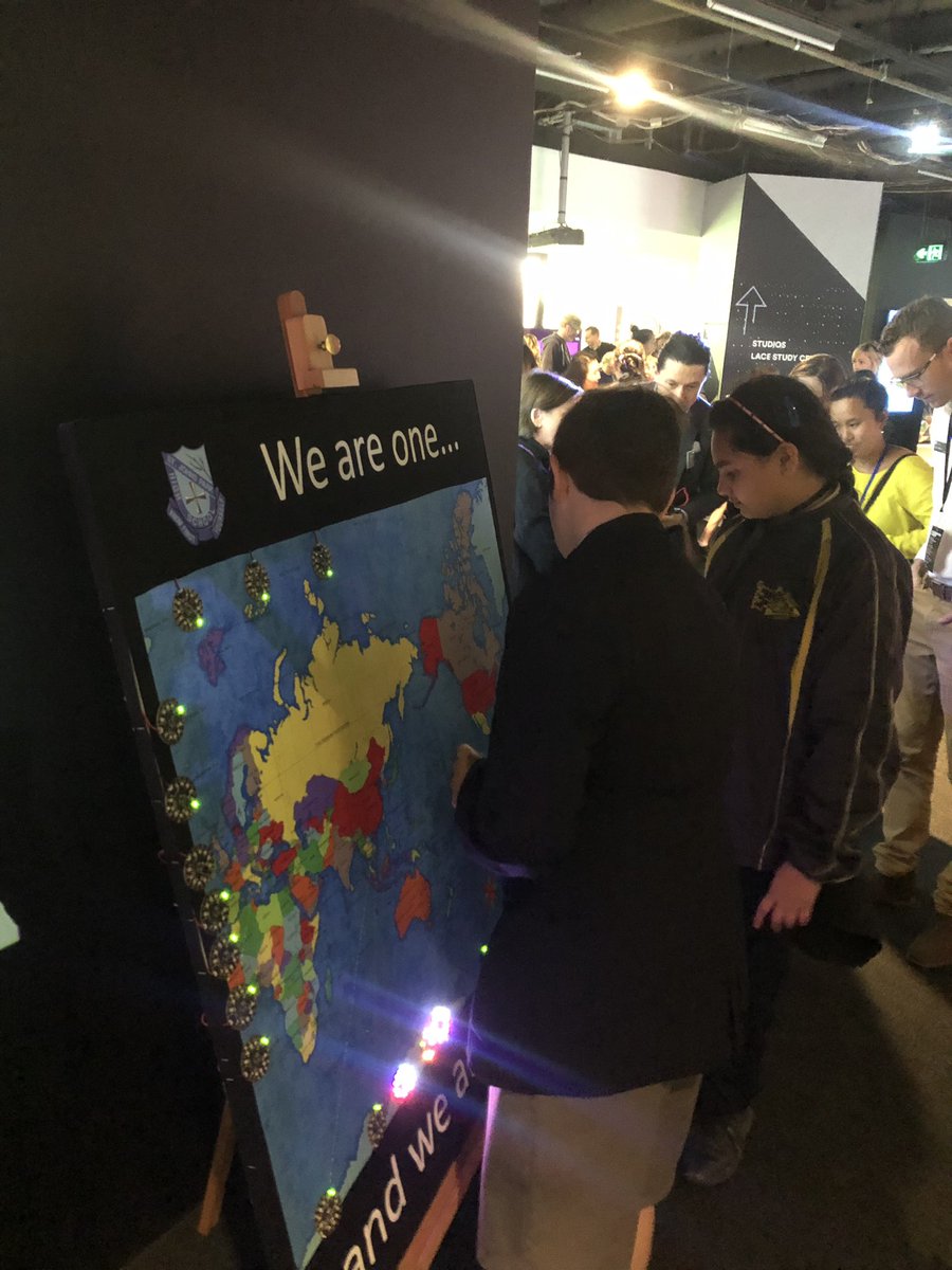 AlexCJackson12's tweet photo. St Johns Park High School students ‘We Are One’ Arduino-powered project that illuminates lights to the flag of the country and plays their national anthem when you shine a light on top of the Lilypads! #makerED #MAASYCC #SSF19 #PrimarySTEMChat https://t.co/7uSY7m92At