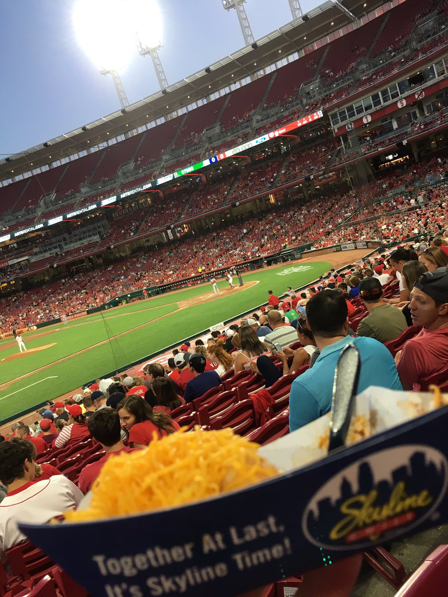 realbigbus's tweet photo. Enjoying two @drewmagary favorites tonight: @Cardinals baseball and @Skyline_Chili. I know he’s jealous. https://t.co/0AI4HRFNc8