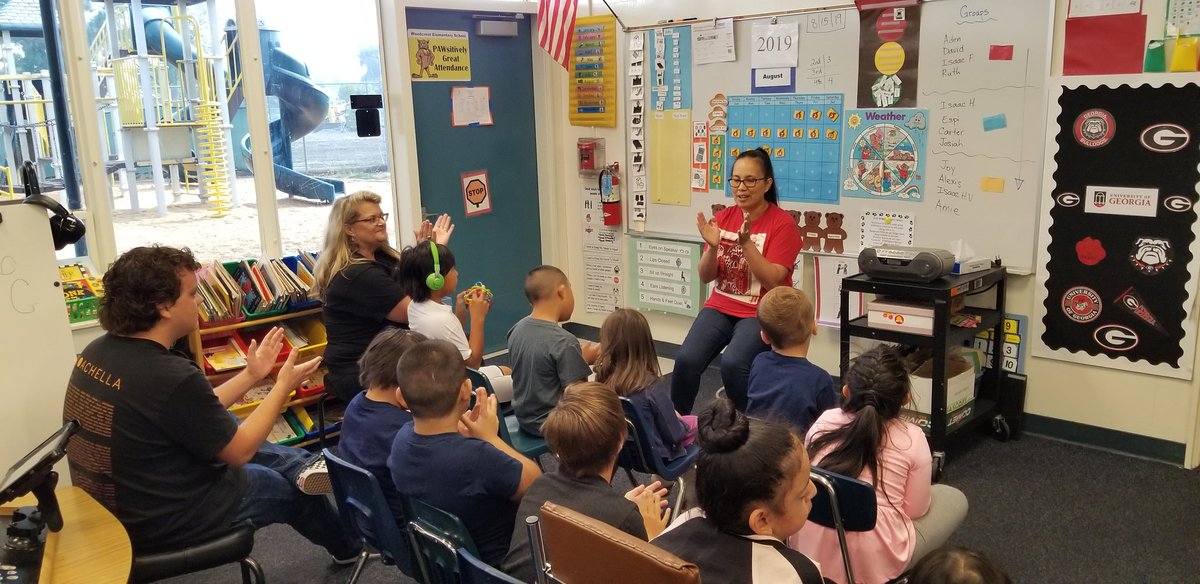 rwolf1221's tweet photo. Establishing routines is a great way to start the morning.  These three teachers know how to set up their students for a successful day ❤❤❤#WCWildcatPride @TranWildKittens @JediSpEdTeacher @SpedMsSomoza https://t.co/skVxqQwo9B