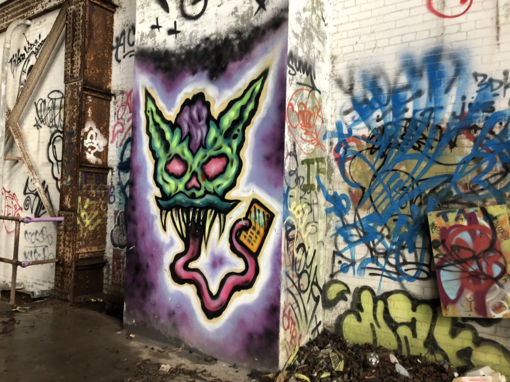 kingmiarose's tweet photo. having so much fun going around town looking for graffiti for my mentorship ! https://t.co/PoxgzmS8wl