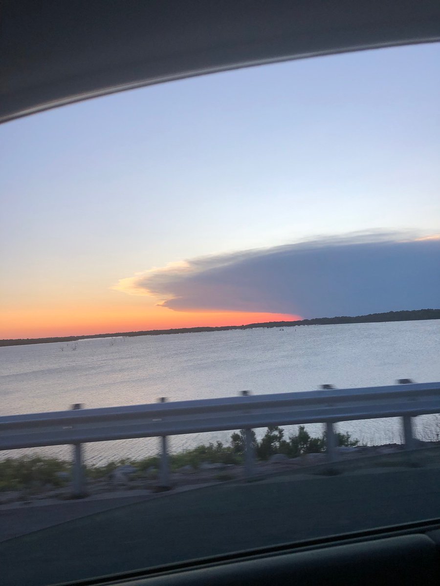josejoSAY's tweet photo. @glezak Here’s a view of the KC area storms from Clinton/Deepwater on Highway 13!! https://t.co/C9LyhRb4rj