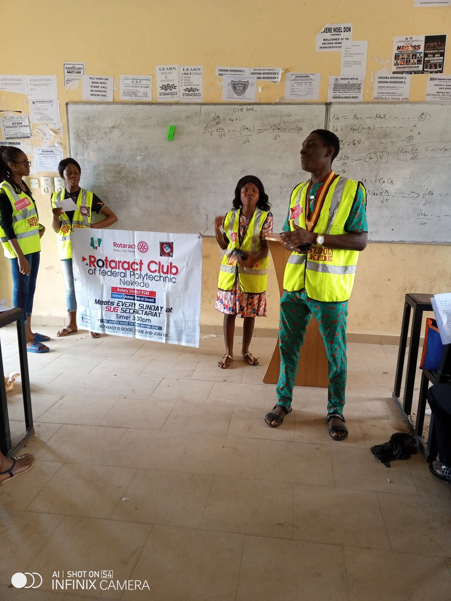 rotafedpolynek's tweet photo. Rotaract Club of Federal Polytechnic Nekede just completed A 2 Days Membership Drive which also featured cleaning of over 25 blurred white marker boards in various departments with chemicals and also giving out white board markers to departments.

Rotaract the way to Be... https://t.co/BjnsJss1VS