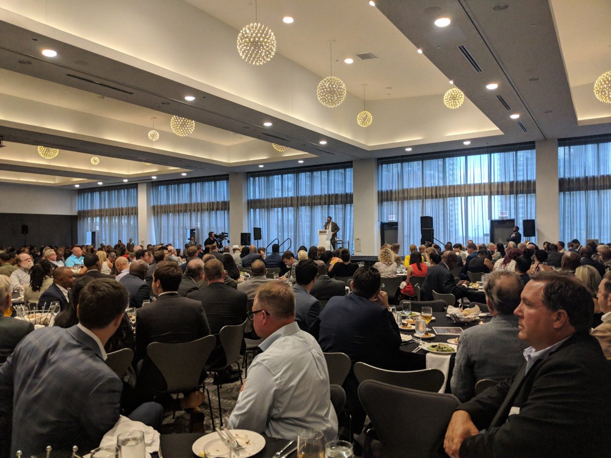 PepperConstruct's tweet photo. Fantastic turnout tonight for @related_midwest #PathToTheFuture. Itโs great to see the construction community support this first-of-its kind, cross-industry loan fund guaranteeing capital for minority- and women-owned firms. https://t.co/wnCynPUsEs