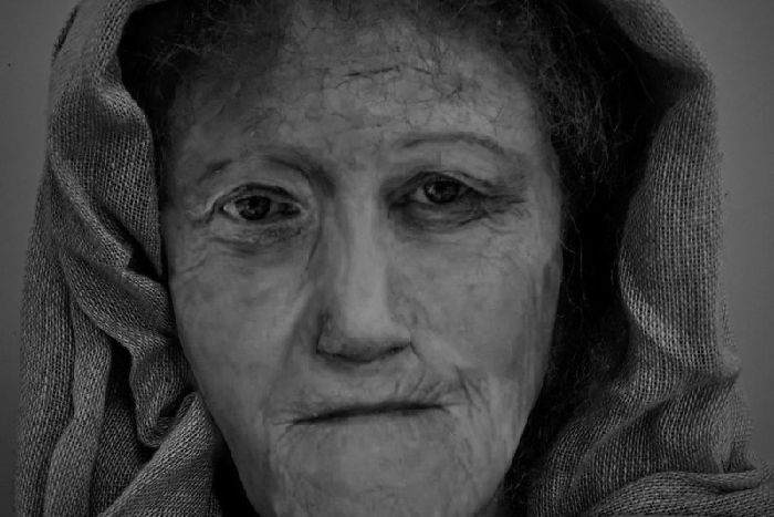 SarahWardAU's tweet photo. Its #FindsFriday with a difference today - the face of 'Hilda' a 60-year-old female druid from the Isle of Lewis, brought to life by @dundeeuni 2,000 years after her death... 👩🦰🏝️🏴
https://t.co/x1QzvfGaXv
#coastal #island #archaeology #bioarch #Hebrides #Scotland #FridaysFind https://t.co/m2ra5gnfZY