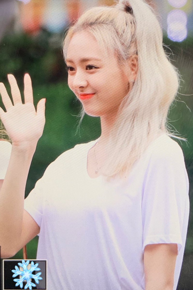 20031209com's tweet photo. 190816 뮤직뱅크

#유나 #신유나 #있지 #YUNA #ITZY @ITZYofficial https://t.co/k6TFAy6qAd