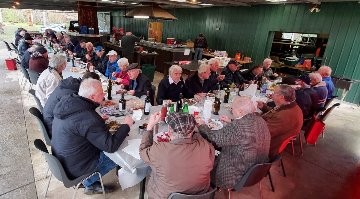 La Baracca at the Veneto Club on the banks of the Yarra is the perfect place for old friends to get together and enjoy some Salami tasting! Here’s a few photos from last weekend.