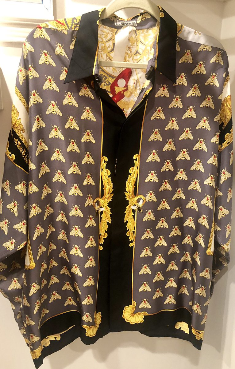 phil_hellmuth's tweet image. Hidden treasure! Like the 1993 Gianni Versace shirt (below), that went up in value 5X (worth over $11,000), my Ping Eye 2 “Square Groove” Clubs, made out of Copper Beryllium, are worth $4,000 now!Bought in 1988: still easy to hit. Buy great quality, and you never know #POSITIVITY