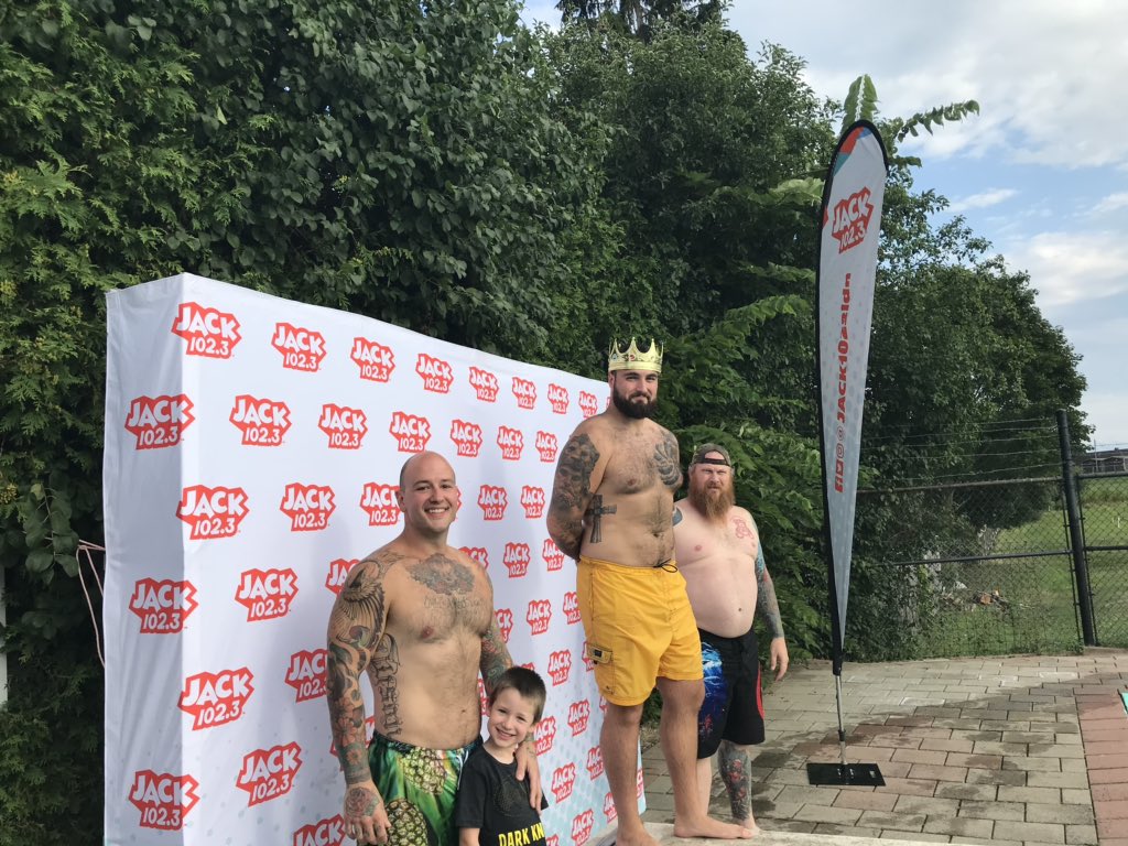 JACK1023ldn's tweet image. More pics! #StaxMeghanLoop cannonball challenge! Thanks to @ForestEdgePool &amp;amp; @lndnpoliceassoc #RandomActsOfSummer @SteveStax @mspotswood6 @loopdogg @iamamandayoung