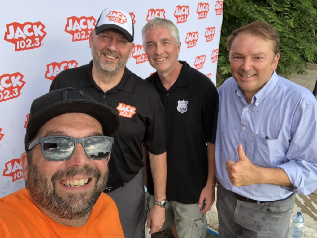 JACK1023ldn's tweet image. More pics! #StaxMeghanLoop cannonball challenge! Thanks to @ForestEdgePool &amp;amp; @lndnpoliceassoc #RandomActsOfSummer @SteveStax @mspotswood6 @loopdogg @iamamandayoung