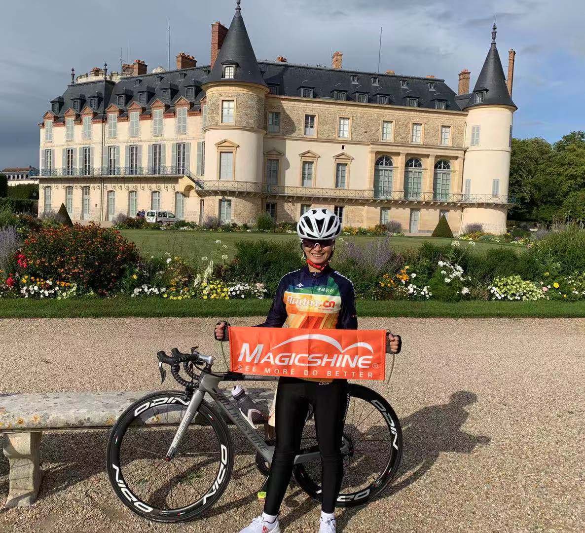 Andyyyue's tweet photo. Funny,enjoyable riding experience with Magicshine ALLTY 2000 Bike Lights.Have a nice day,all https://t.co/Uj7Eg8tnOv