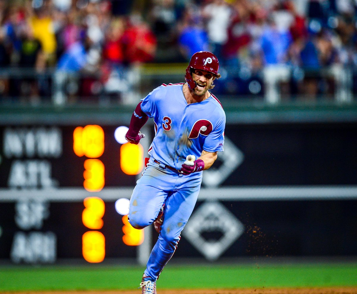 Phillies's tweet photo. 🎶GO, PHILS, GOOO! GO, PHILS, GOOOOO!🎶

#RingTheBell https://t.co/2Uf8f6IwA2