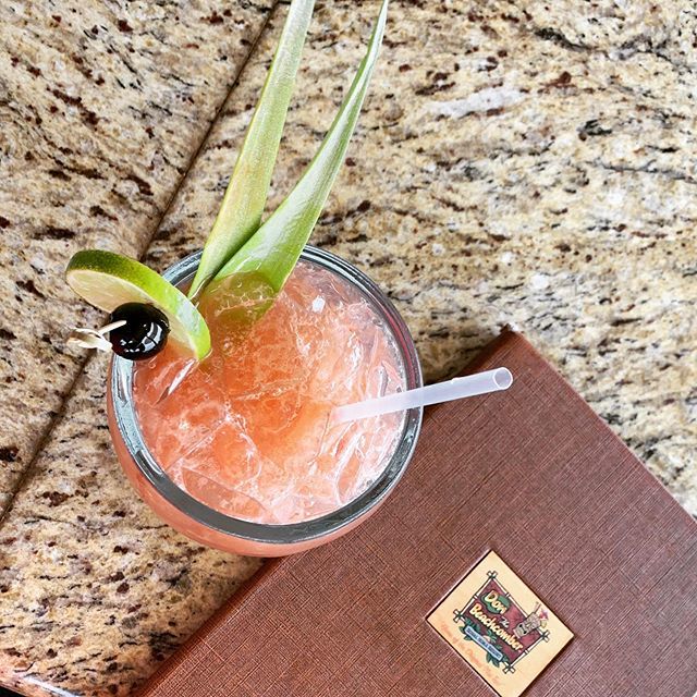 GetHappyCLE's tweet image. Zombie at 3:30 in the afternoon? What could go wrong? #donthebeachcombers #hawaii #maitaifestival2019 ift.tt/2Z2AU6c