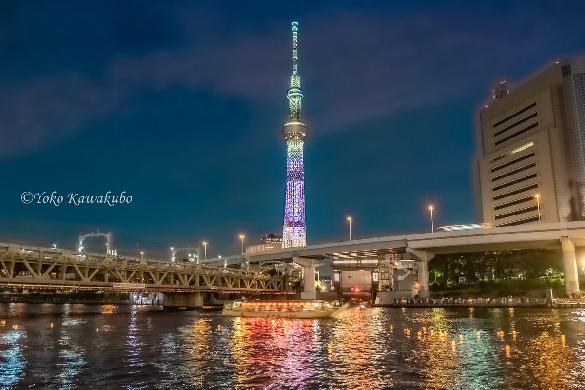 yokok_photo's tweet photo. 隅田川とうろう流し✨
今年は強風で、上流に流れるという…
撮影スポット選び、そして手振れ補正OFFで失敗😓
当日の様子はこちら☞ https://t.co/46euJwSeAP
#浅草
#ASAKUSA
#lanternfloating
#tokyoskytree
#東京スカイツリー
#東京カメラ部
#tokyocameraclub https://t.co/nl23qCMB5x