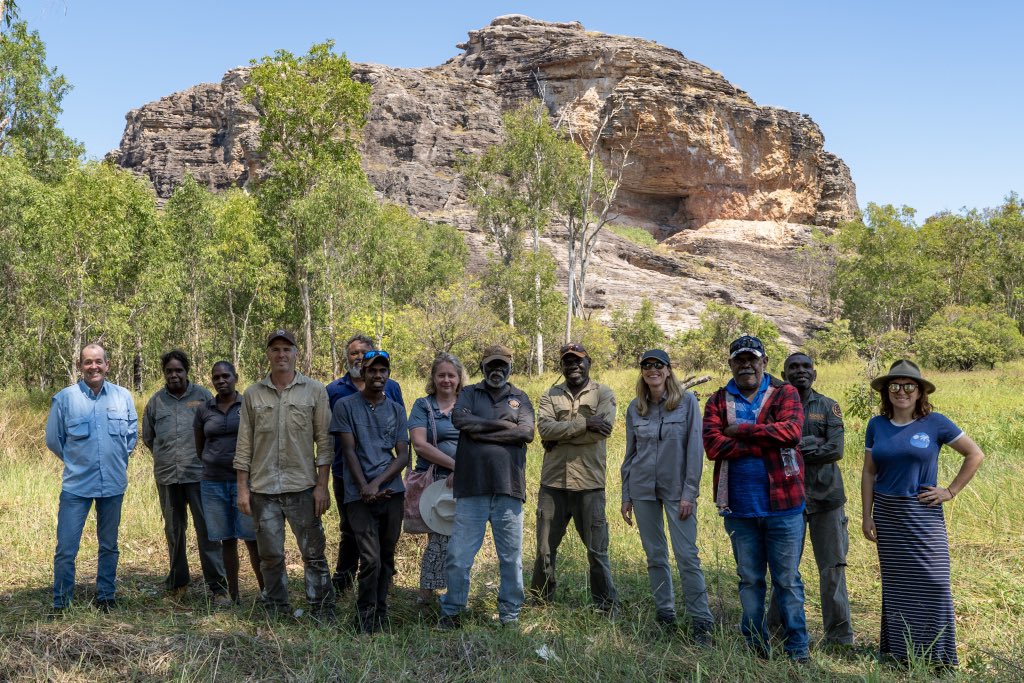 Just finished great field trip with traditional owners of @KakaduNationalP, Park rangers, @NjanjmaRangers @NESPNorthern researchers @catheri76728418, @jennifermairi, @justinjames76, Sam Setterfield on weed control on floodplains. Shared the good news with Minister @sussanley.