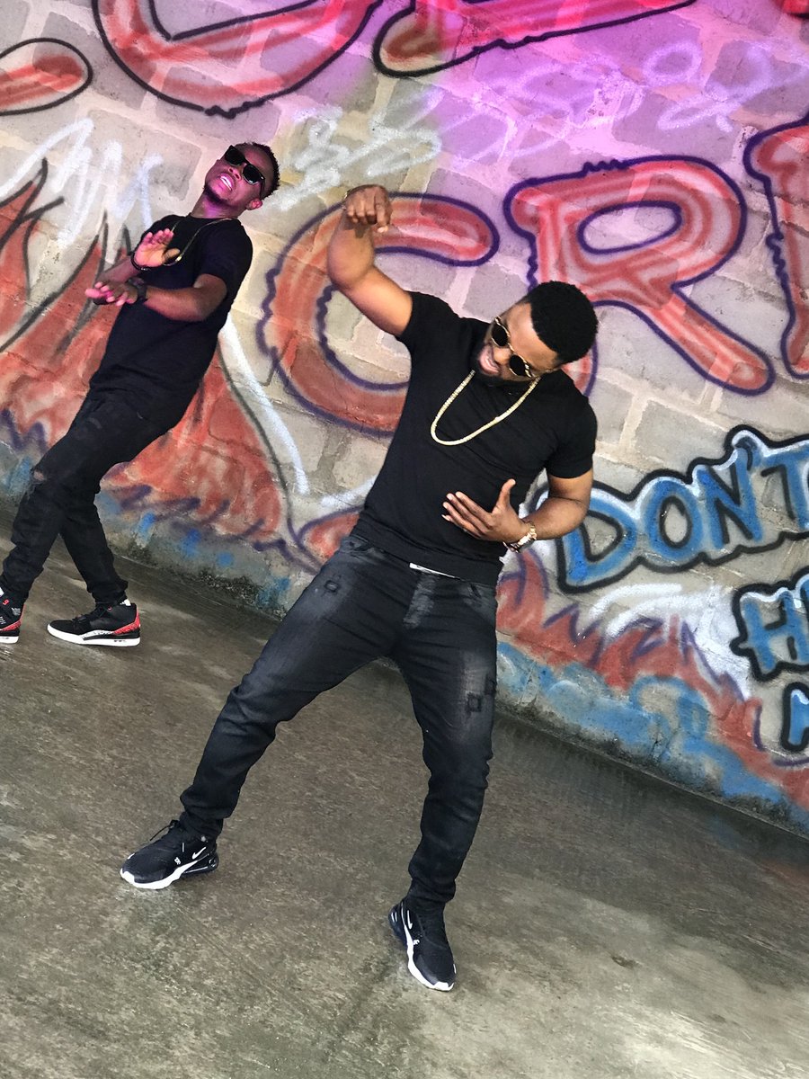 zoemuzik's tweet photo. This is Holyghost. https://t.co/LhVZ9PvEJF