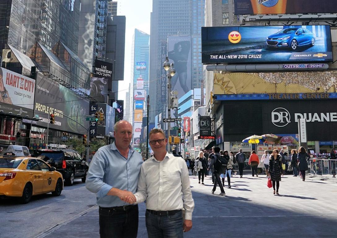 LoRaSmartMeter's tweet photo. Hot News: DIGIMONDO now officially enters the US market building up international IoT Business with headquater in San Diego, California. #firefly #niota #iotSuite
Say hello to Russel & DIGIMONDO US https://t.co/OOB0WN8aOF