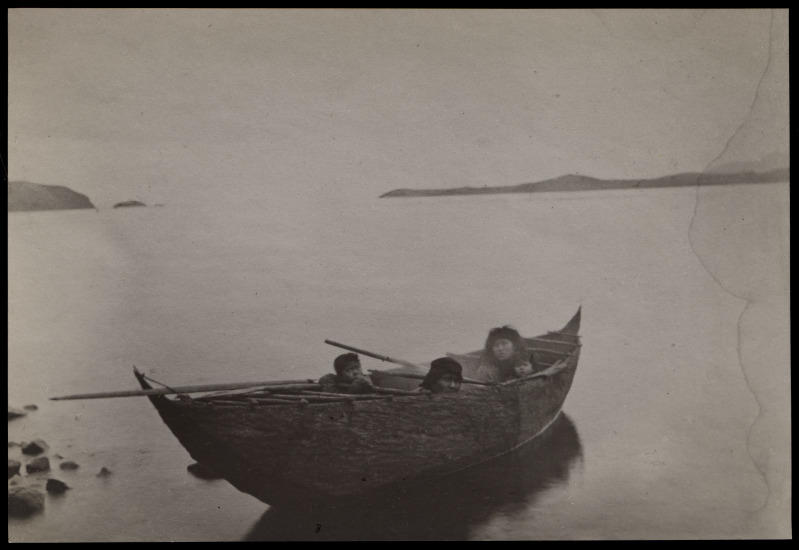 melbournemuseum's tweet photo. Reawaken a stunning, forgotten collection this Wednesday night at our next #MuseumLecture, by reconnecting to the Yaghan peoples, its source community. Info & tickets: https://t.co/lXglt6ojSJ https://t.co/mUBTkvDotu