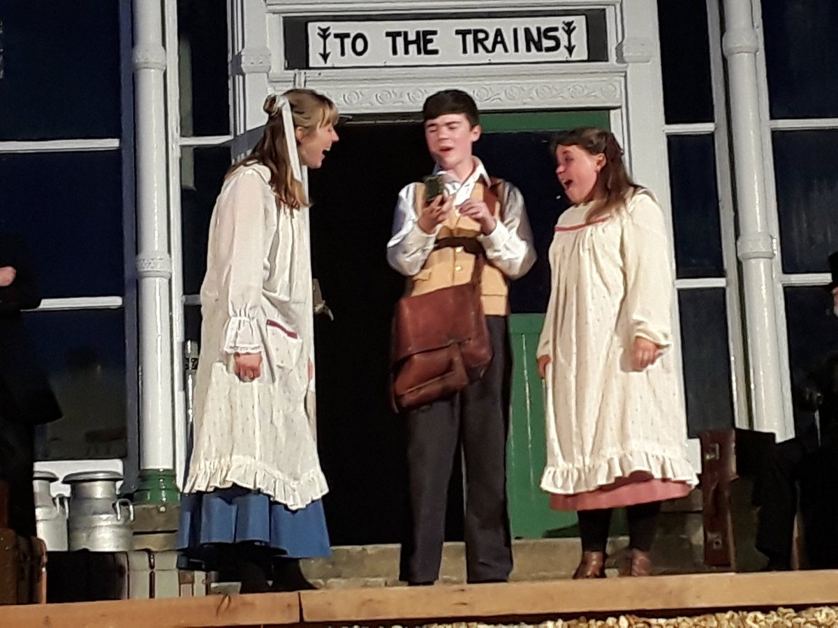 Wonderful Railway Children by <a href="/RiversidePlayer/">Riverside Players</a> last night. Might be indoors tonight!