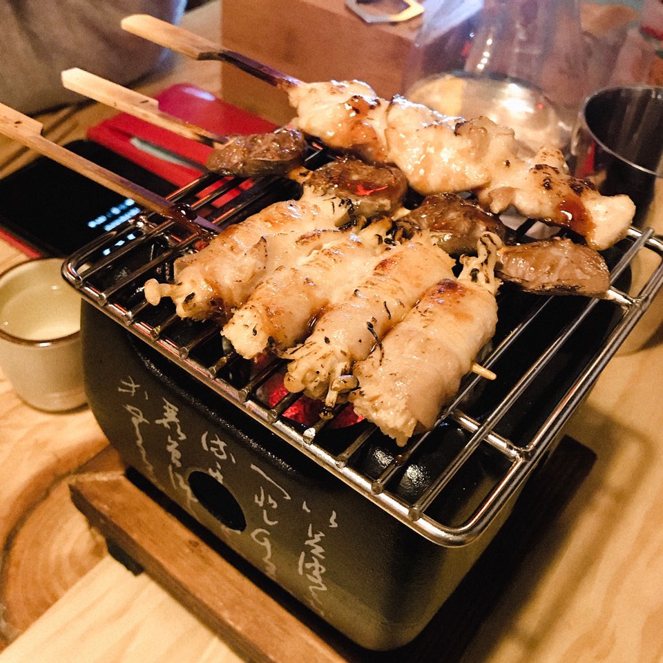 APRILjpOFFICIAL's tweet photo. #April の #おすすめ料理 👩🏻‍🍳🍽
#タッカルビ #やきとり

Fromチェウォン💌
🇰🇷
かんこくのりょうり "タッカルビ"🍚🍴
わたしのおすすめです😋💕
🇯🇵
にほんにいったら!!
やきとりがたべたいですね~!😆❤️ https://t.co/wVOThDQDfu