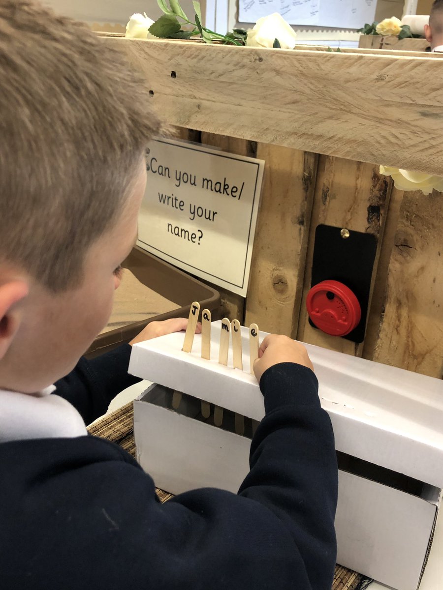 HolytownPS's tweet photo. It’s only 10 past 9 and already we have self registered, chosen our lunches and our ‘Speedy Skills’ are well under way! #enablingenvironments #speedyskills #toptasks #primaryone #playbasedapproach #changingpedagogy https://t.co/xCJSB5oCSb
