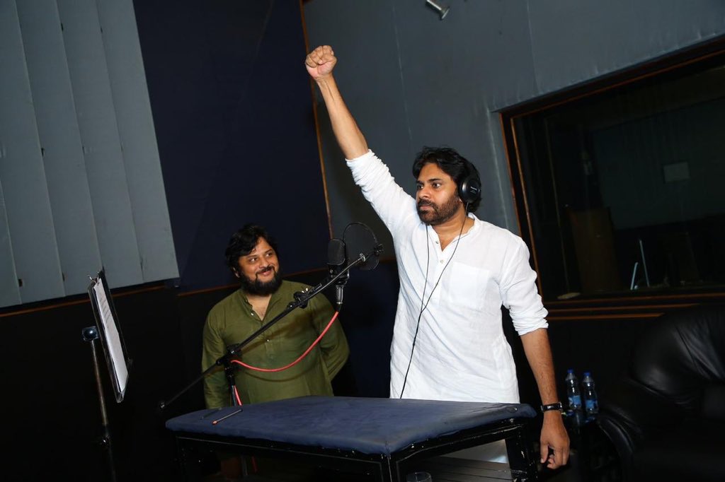 imchanukya's tweet photo. #SyeRaaUpdate #PowerStar @PawanKalyan Gave His Voice Over in #MegaStar #Chiranjeevi's #SyeRaaNarasimhaReddy https://t.co/q92P9ZIuZZ