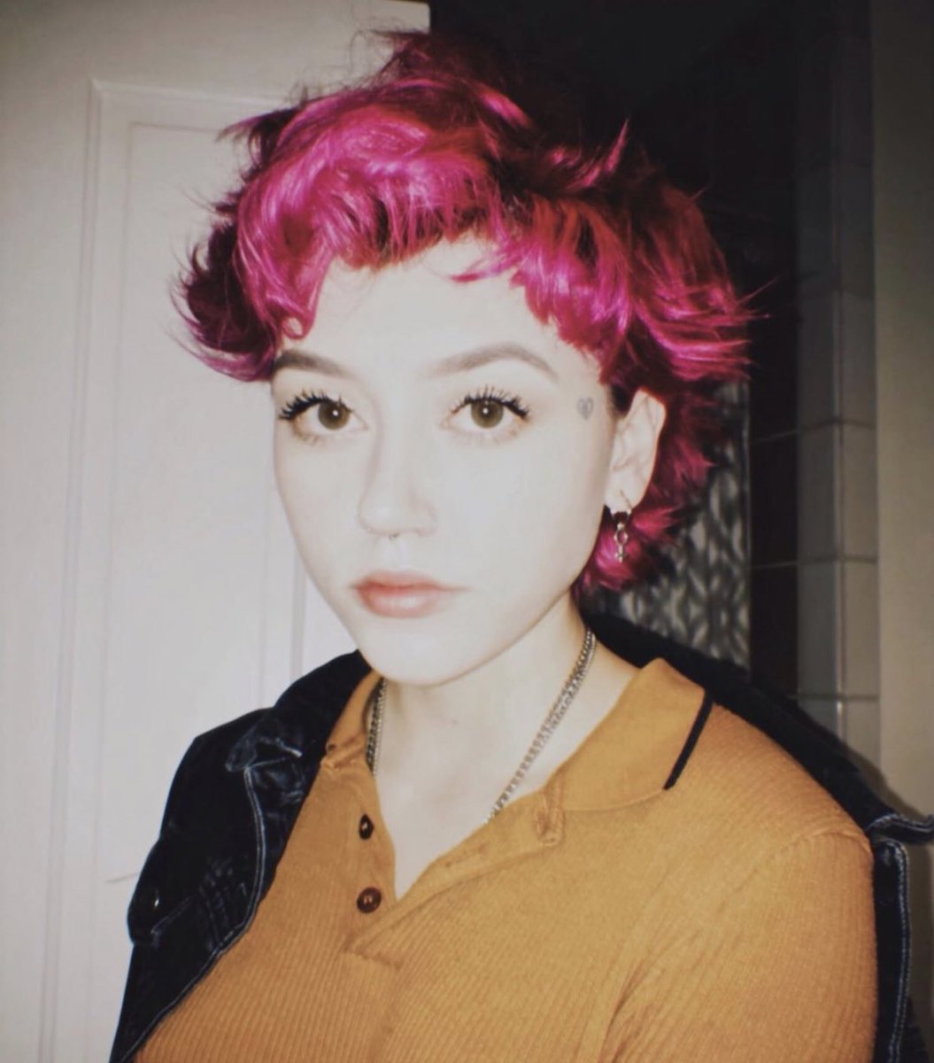 got sixes and crucifixes, praisethedevil