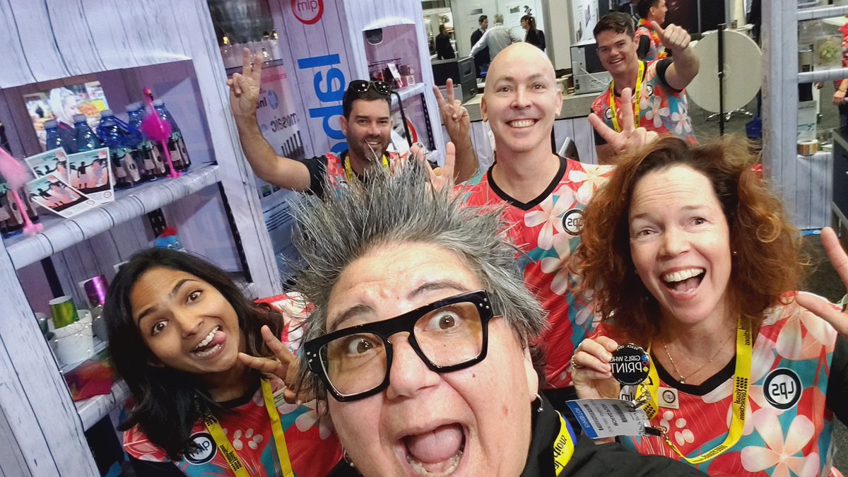 PrintExAust's tweet photo. Had a lovely visit with Team LPS. They have some very versatile and compact equipment that can help you open new doors. Check them out before the show ends... plus they are fun!!! #printex #dc @PrintMediaCentr https://t.co/M3jgpF9NYk
