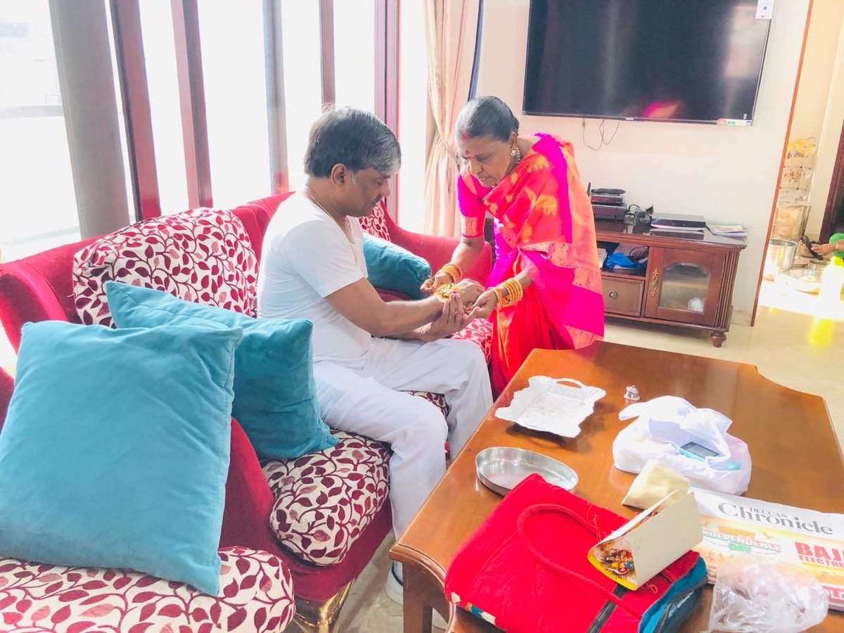 TPadmaRao's tweet photo. A few glimpses from the Rakhi celebrations held at residence. https://t.co/4KI0tHLOUF