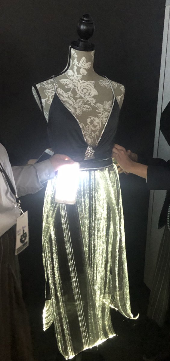 AlexCJackson12's tweet photo. Fibre-optics fabric dress from Amity College students #MAASYCC #SSF19 #makerED https://t.co/LeqVYpeoR1