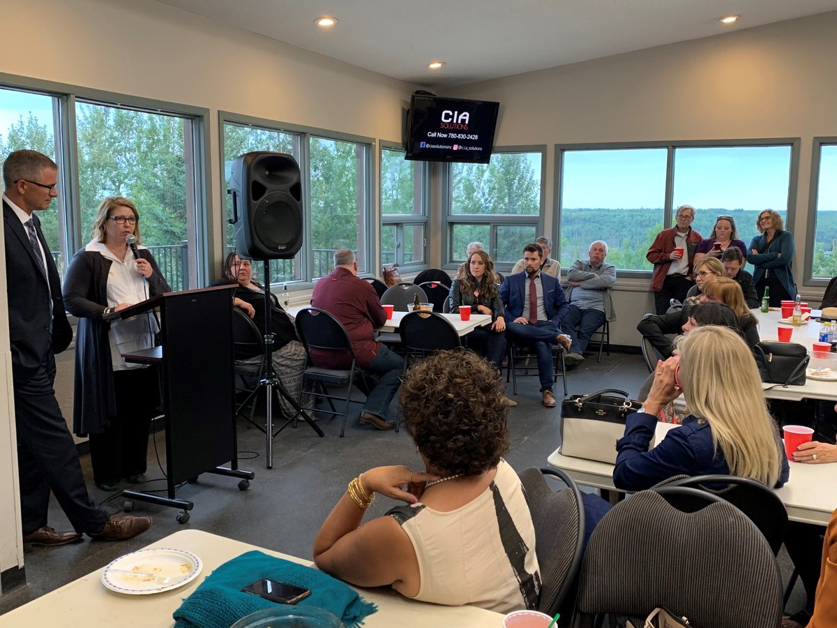 NauticolEnergy's tweet photo. Today we joined @PCLConstruction at Wayne Drysdale's appreciation BBQ. Thank you to MLA Tracy Allard and Minister of Finance Travis Toews for hosting this evening. We are looking forward to continuing our relationships with local government, businesses, and community members. https://t.co/UKFoDbWCO2