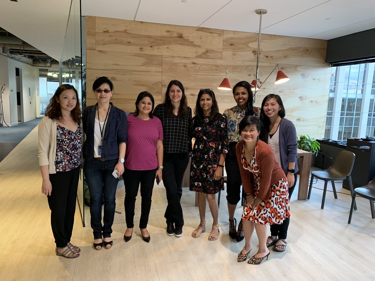 cynthiatee0's tweet image. I am grateful and honored to work with such amazing women: leaders, engineers, role models, all. @Nordstrom #nerdstrom #nordstromtech #womenintech #FashionTech