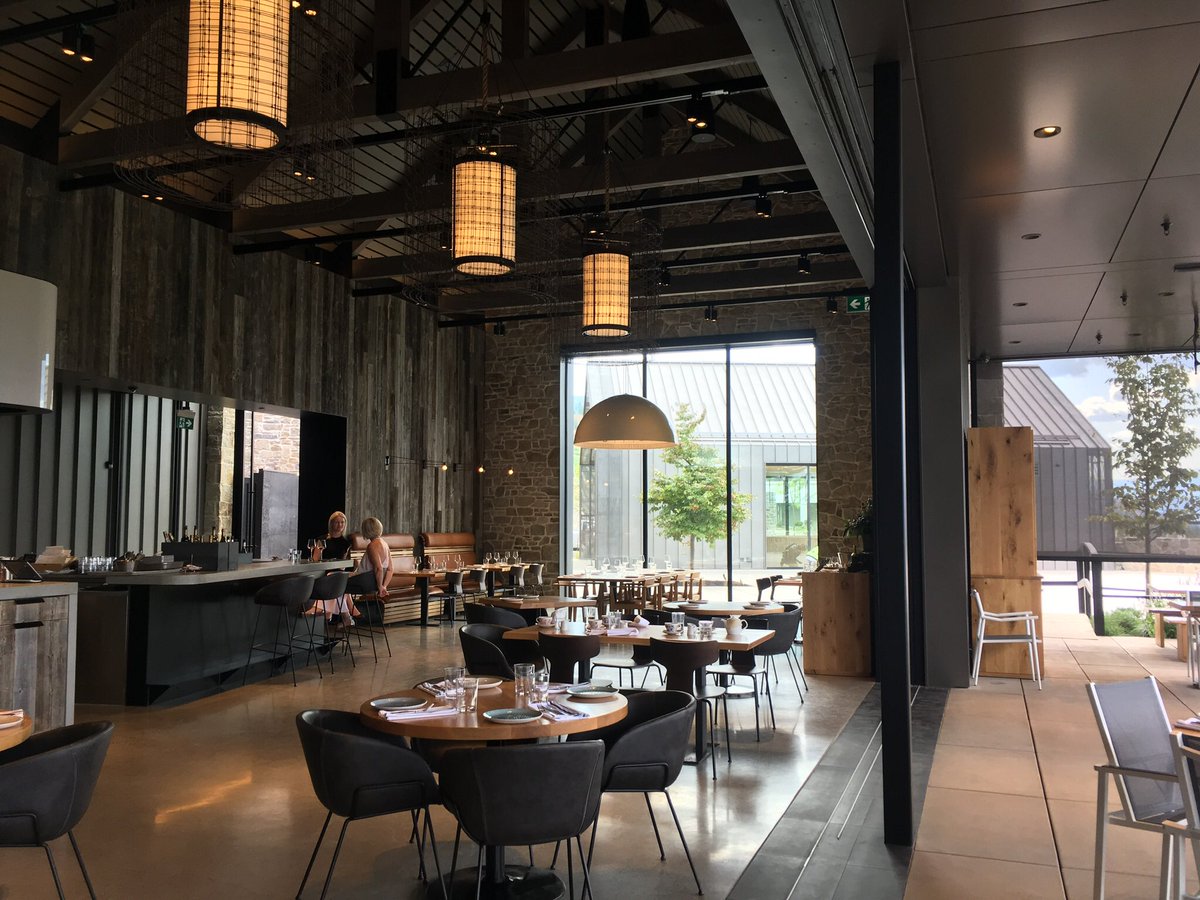 joannesasvari's tweet photo. Well, that was an incredible night at @CedarCreekWine’s new restaurant, #HomeBlock. Great food, spectacular wine, gorgeous room and oh, that view. But the best part was making great new friends and running into old ones. What a fantastic find! https://t.co/QQscrLZ3NQ