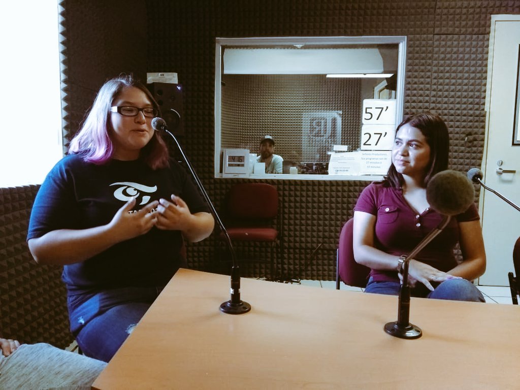 CampStaLucia's tweet photo. Hoy estuvimos en el Programa de Radio "Desde las Tablas", en @unisonradio 😁 ¡Gracias al mtro Luis Ricardo Gaitán por la invitación!
¡Gracias a todos los que participaron en nuestro 5to #CampamentoDeVerano! 💛💙🧡 
#ServicioSocial #SoyUnison 
📻👇🏽https://t.co/ADH8W3Xyrn https://t.co/P7iQGQ5Yj7