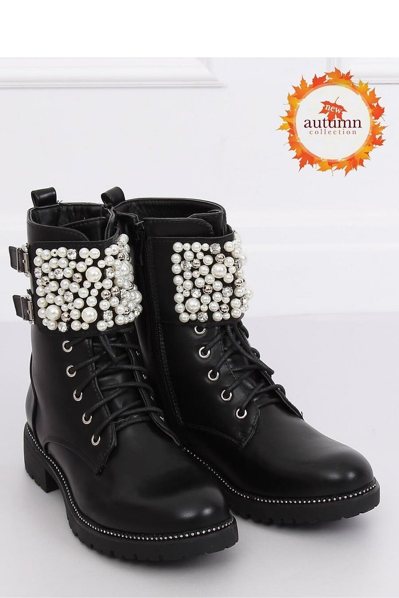 line_swe's tweet image. Pearl Biker Boots för dig som älskar drama !

FashionLineSWE.com

#coolt #pearl #boots #Spotify #sverige #mode #fashion #intressant