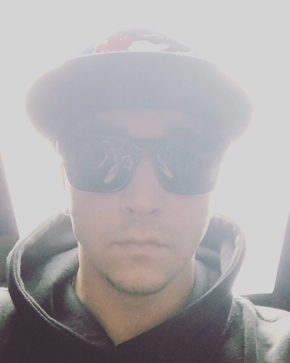 Therealpureverb's tweet photo. Bad Man music video coming next week. #beats #rapper #rappers #upcomingrapper #newrapper #rapperlife #worldstar #hiphopmusic #rapmusic #follow 
#thankful #spotify #blowingup #rap #music #hiphop #beats #rapper #artist #pureverb #gang #lit #motivated #dedicated #artists #musician https://t.co/svr9iU2eVD